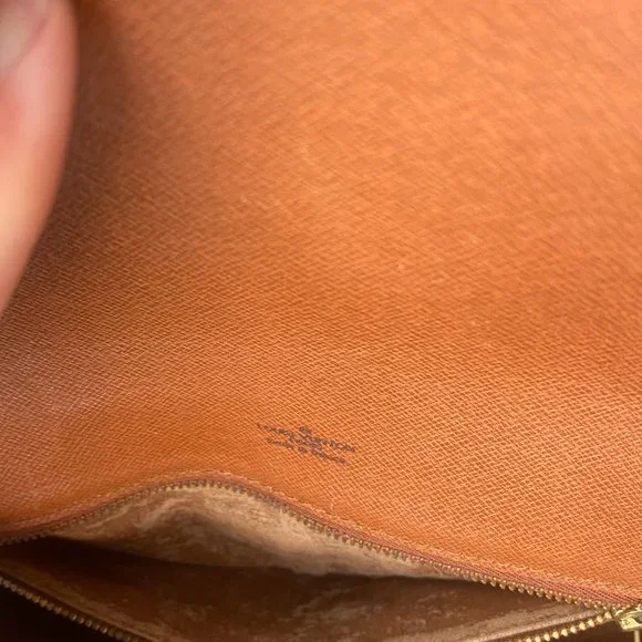 AUTHENTIC LOUIS VUITTON Monogram Chantilly GM - Picture 13 of 16